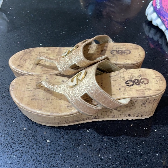 Guess Sandals sz 8 1/2 #2004 - Picture 4 of 7